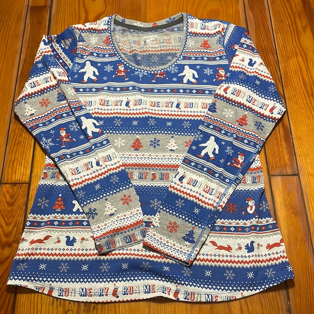 Brooks sz M long sleeve shirt